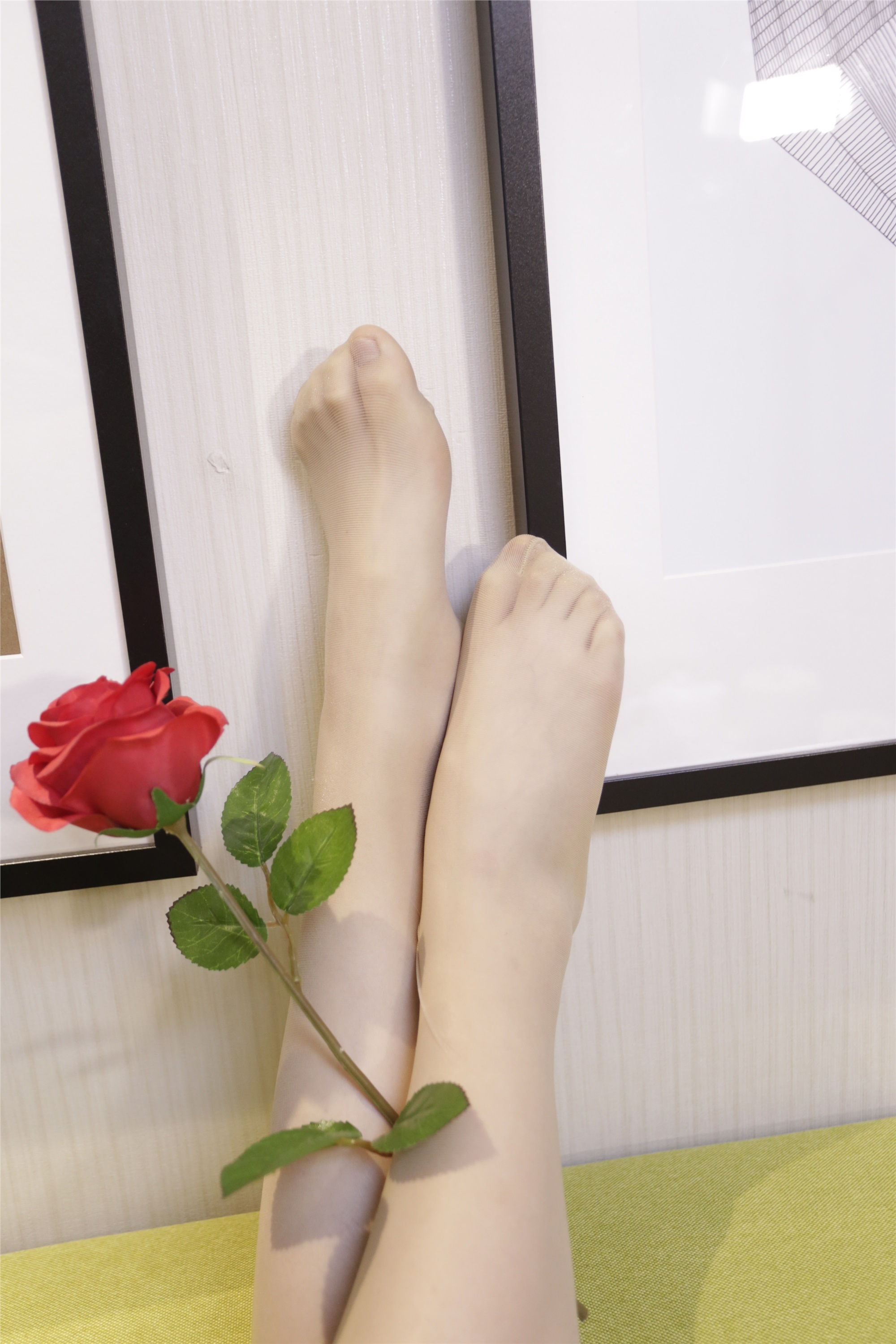 奈丝写真 NO.083 小仙-公寓房间随意凹大长腿